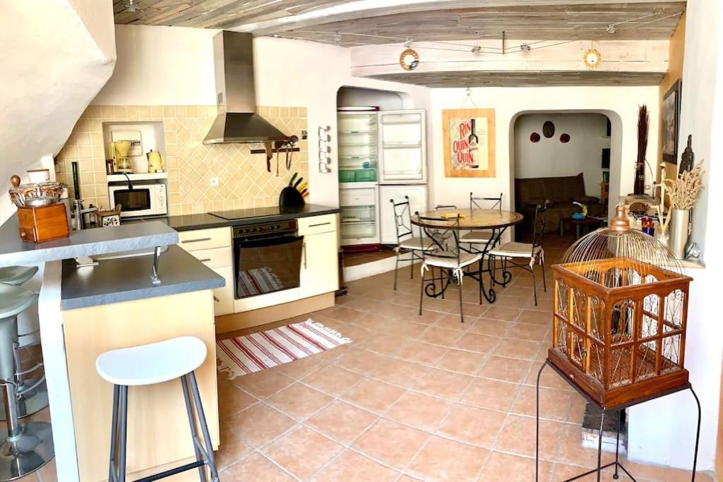 Coquette maison de village pour 4 pers - B&B