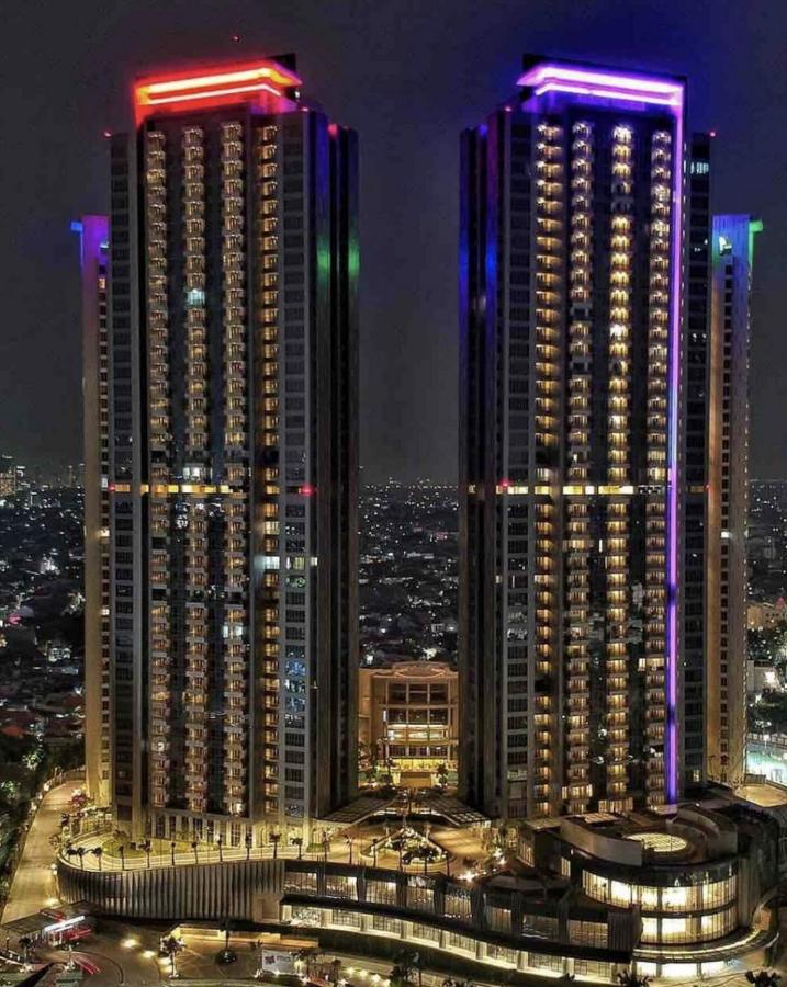 luxury 1 bedroom at taman anggrek - B&B Jakarta