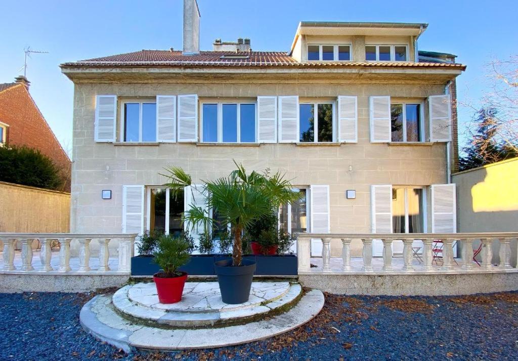 White House Dhavernas - Amiens Sud - Parking Gratuit - Idéal Famille & Pro - Chambres d’hôtes Amiens