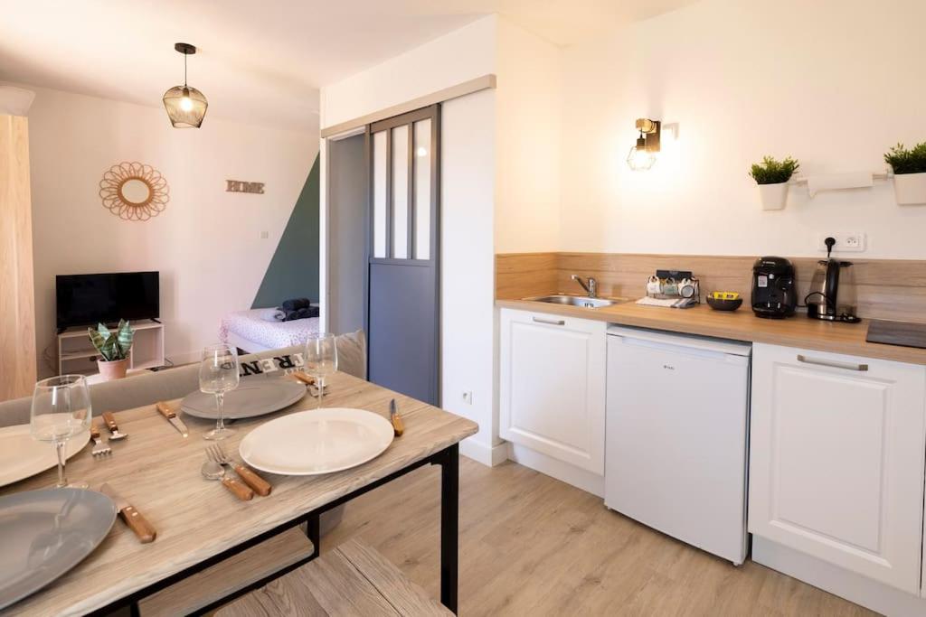 Home Studio - Tout équipé - proche Centre- Terrasse - B&B