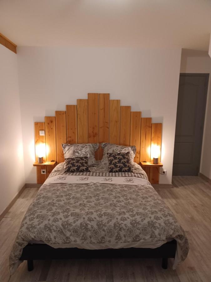 B&B Saint-Germain-Laval - la maison du bonheur - Bed and Breakfast Saint-Germain-Laval