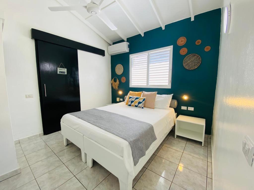 One-Bedroom Bungalow