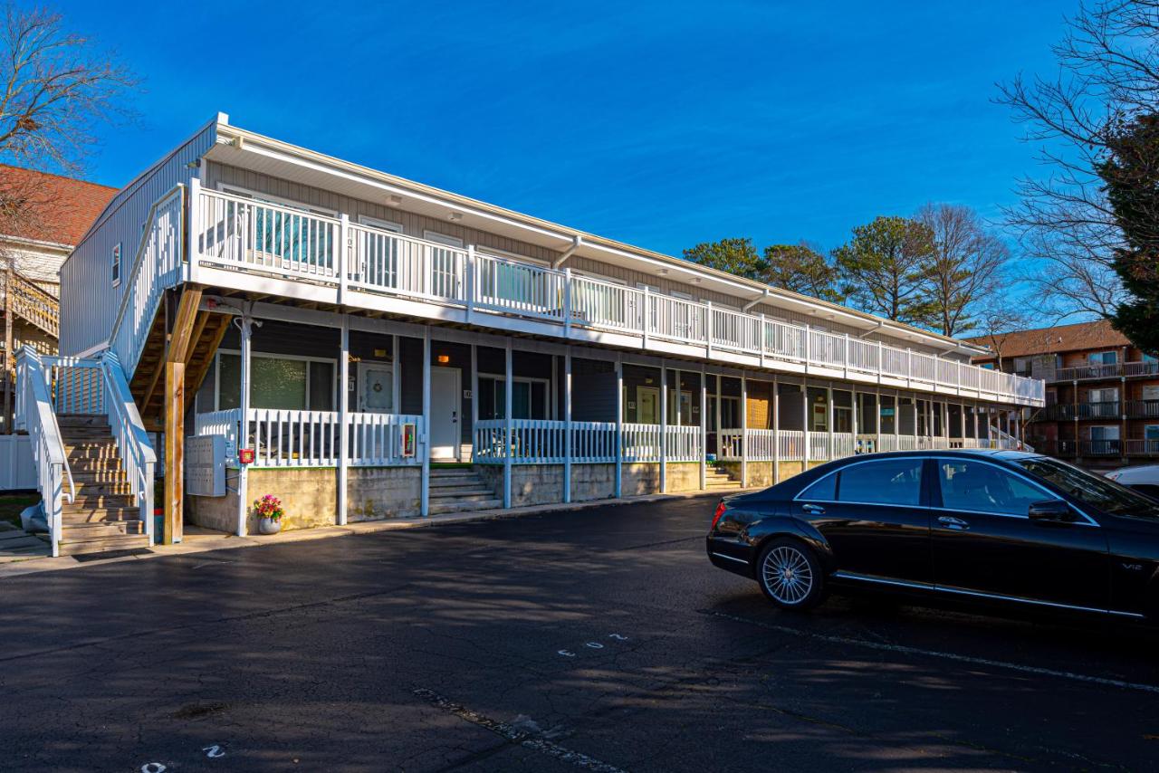 Fenwick Woods OC - B&B