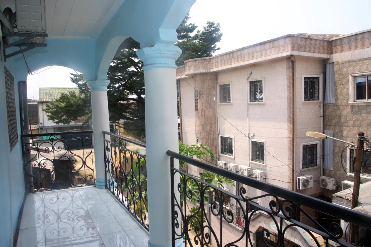 Apartment mit Terrasse