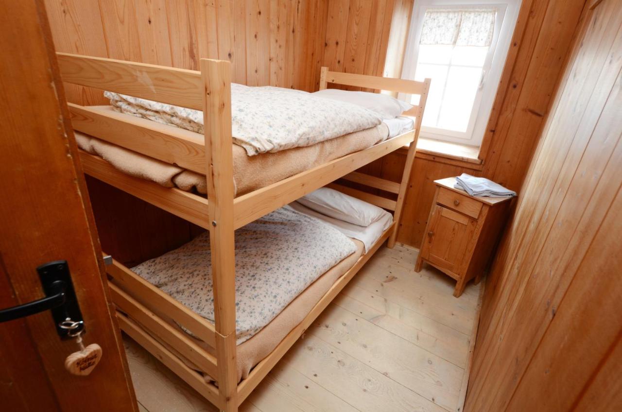 Zweibettzimmer mit Gemeinschaftsbad