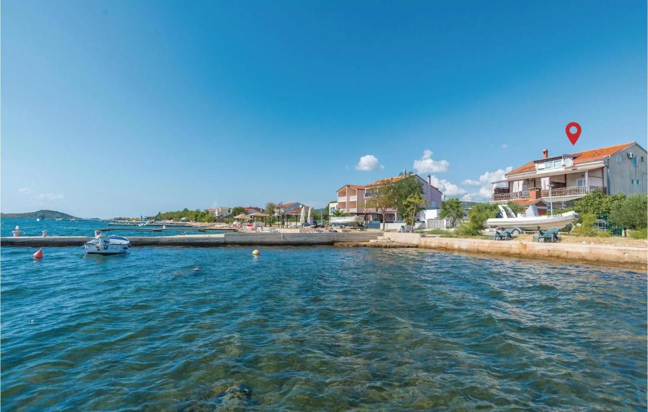 Apartments in Turanj, 20m from the beach - B&B