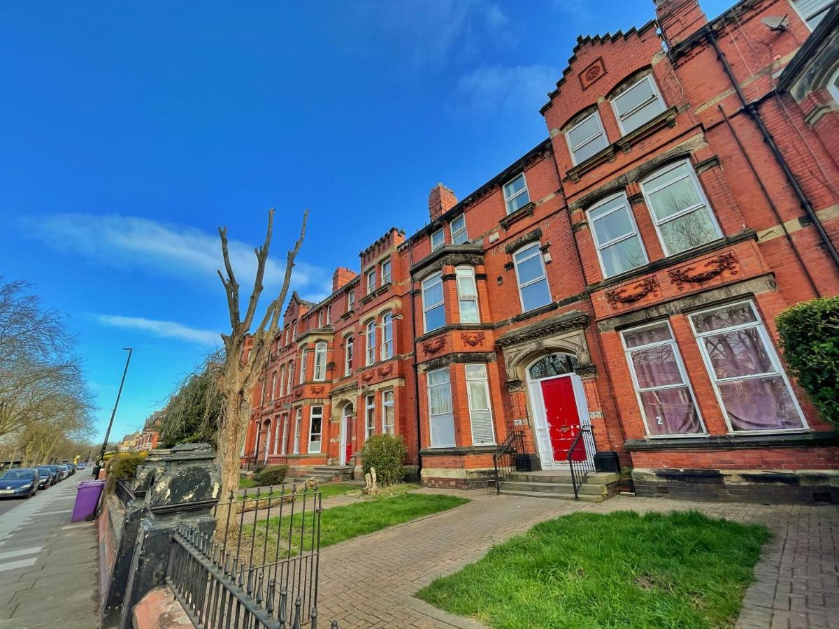 AdeamStays provides Beautiful centrally located 1 and 2 bed apartments on Liverpools Boulevard - Chambres d'hôtes Liverpool
