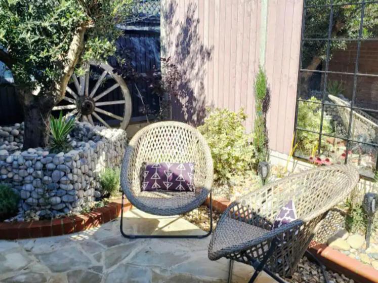 B&B Walmer - The Courtyard - Cosy, secluded with luxury suite - Bed and Breakfast Walmer