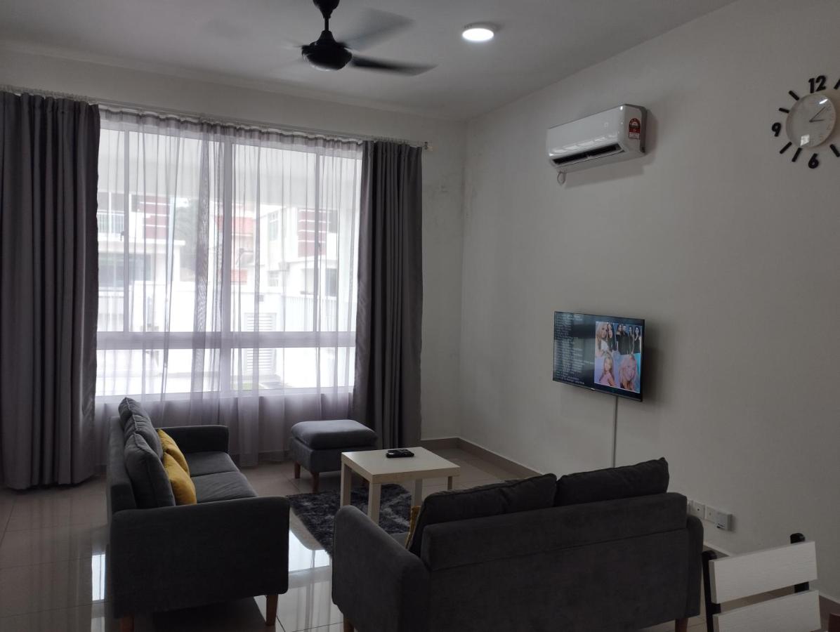 Desaru coast Waterpark and Beach - B&B