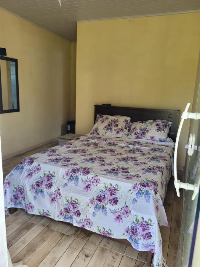 Chambre Triple avec Salle de Bains Privative