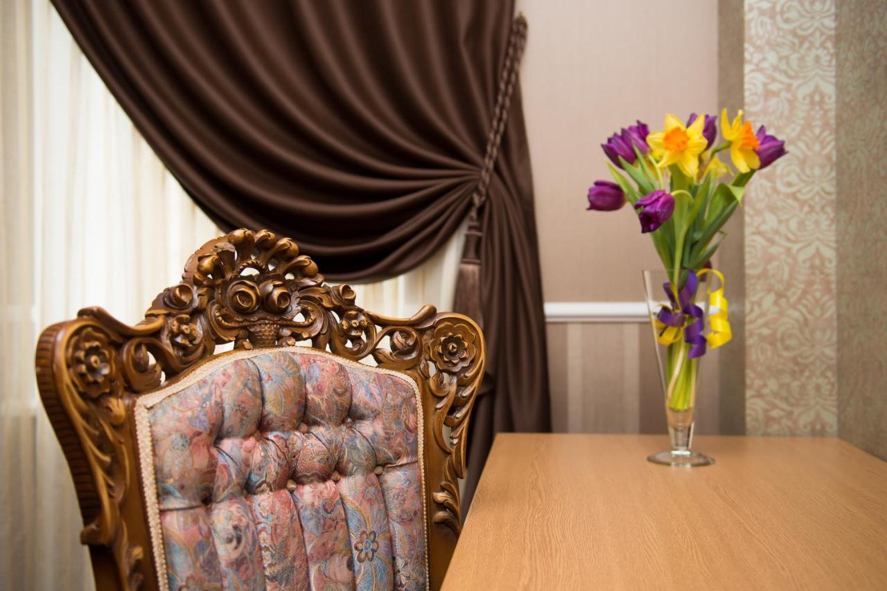 B&B Dnipro - Dvoryanskiy Hotel - Bed and Breakfast Dnipro