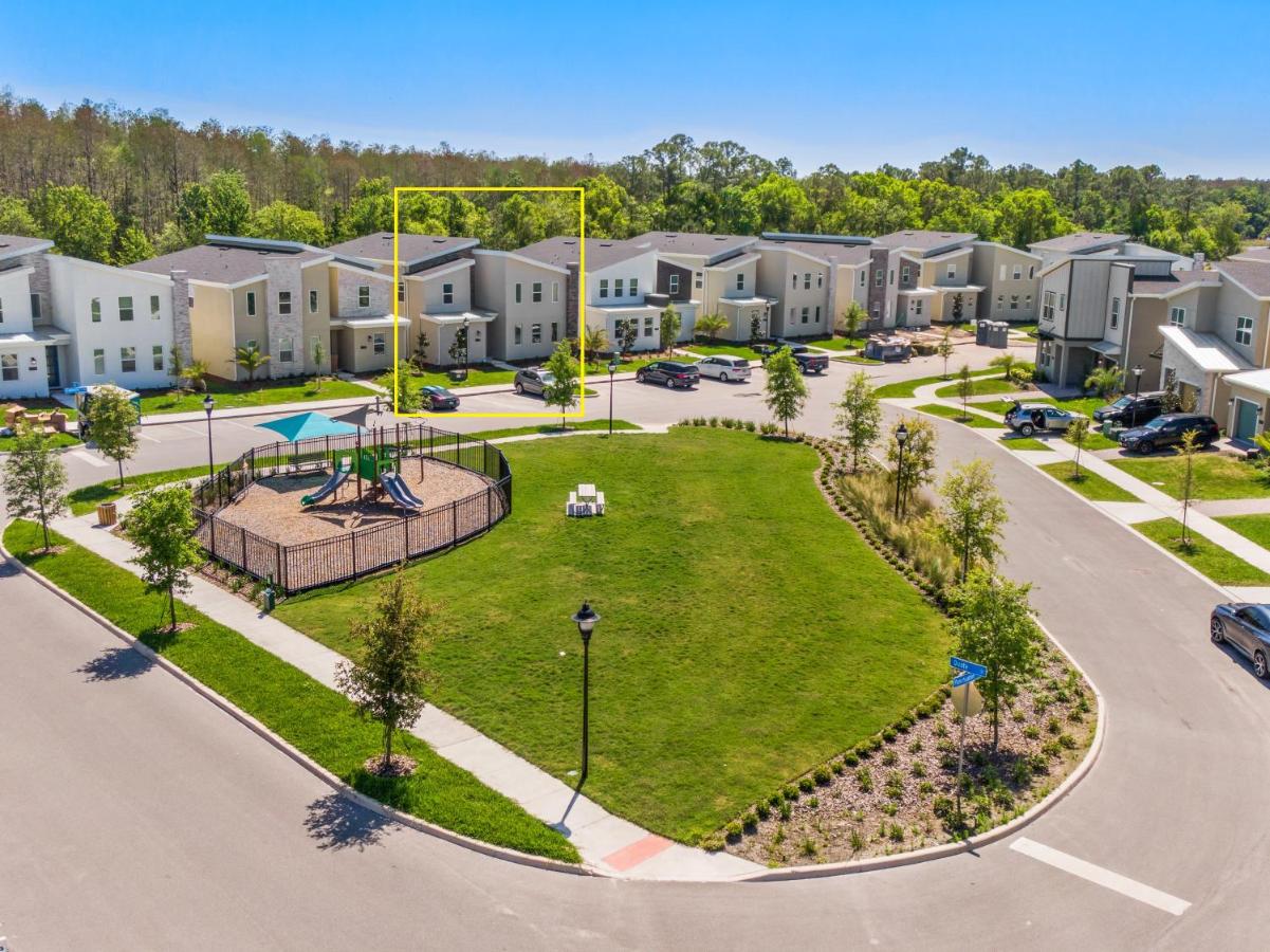 Luxury 9BR Villa @ Storey Lake Resort Near Disney - B&B Kissimmee