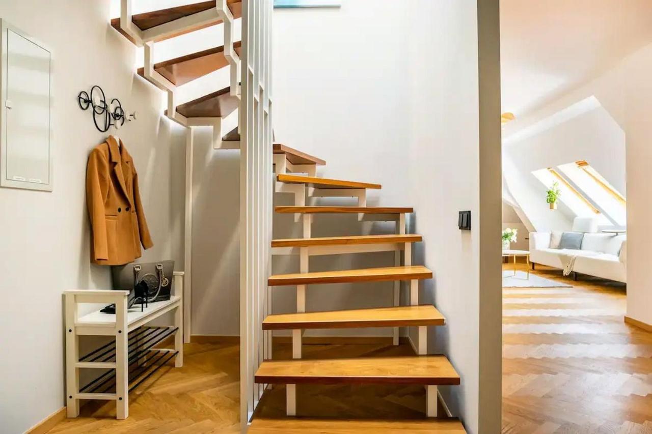 Apartment - Split Level