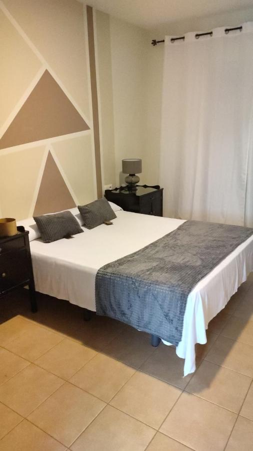 Großes Doppel-/Zweibettzimmer