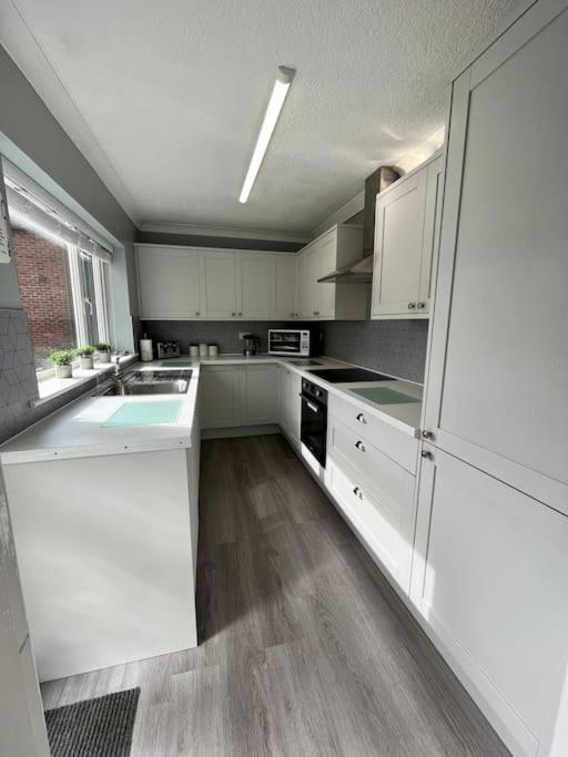 Scoresby Escape - Whitby Holiday Home - B&B Whitby