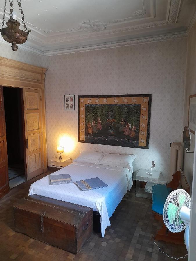 Standaard Tweepersoonskamer met Gedeelde Badkamer
