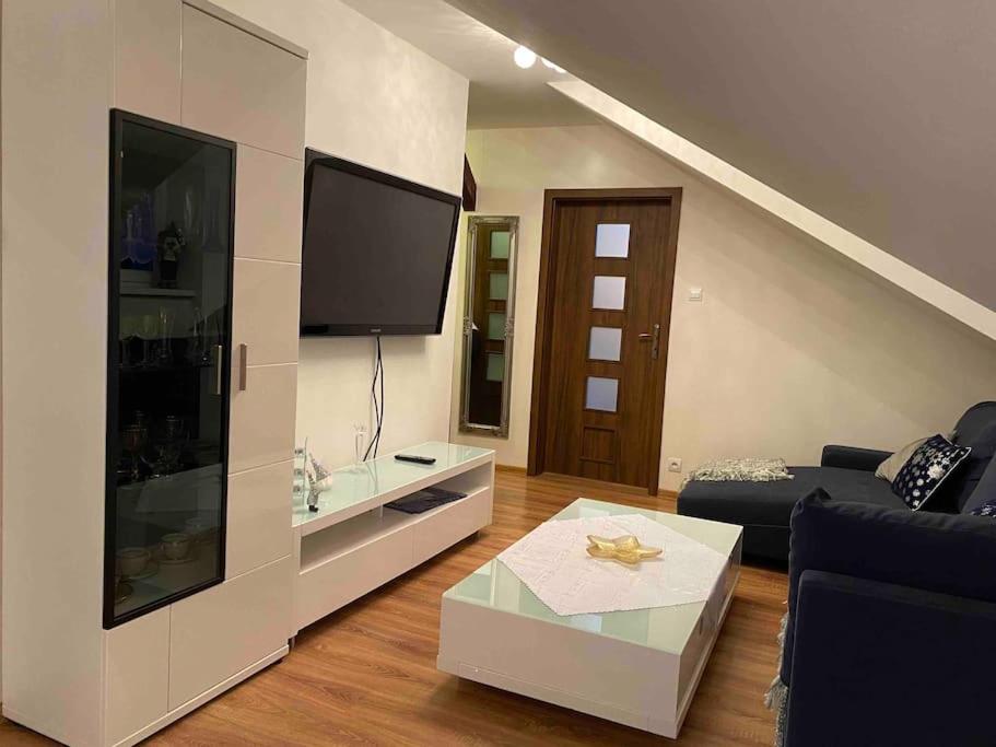 Krásny podkrovný 3-izbový byt v širšom centre BREZA - B&B Martin