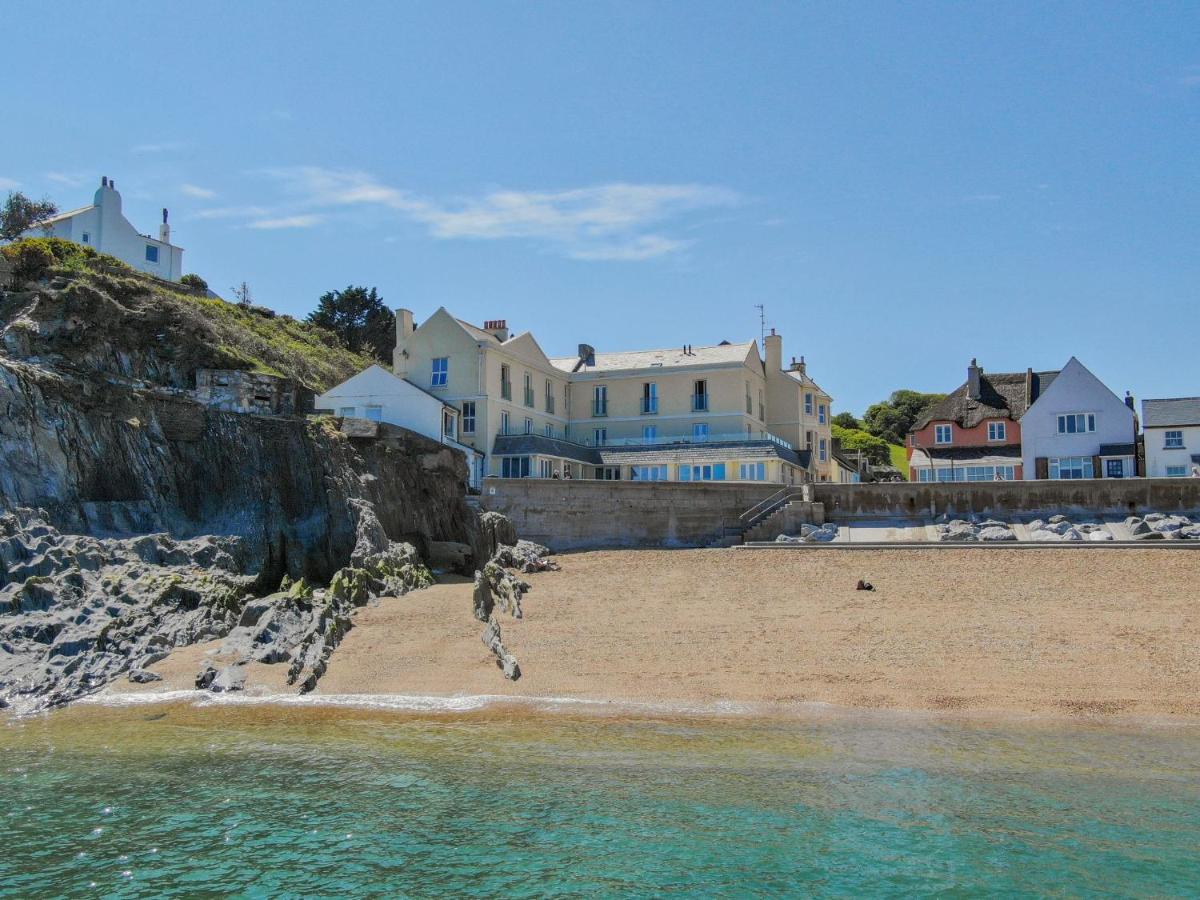 11 At The Beach - Footsteps from the beach, Sea view, family friendly - B&B Torcross