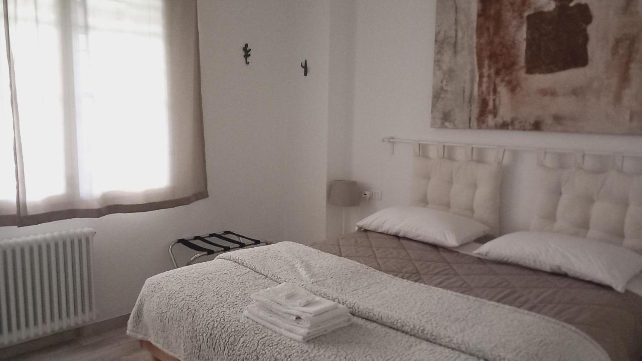 Camera Matrimoniale/Doppia con Letti Singoli con Bagno Privato