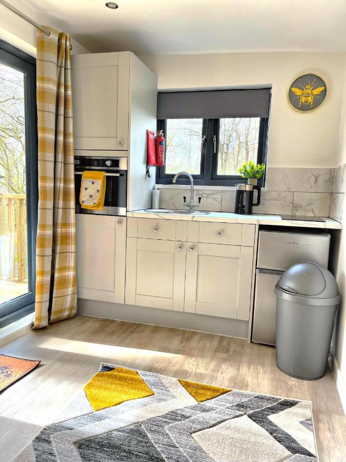 HiveAway - Hot Tub - Carmarthenshire - Pembrokeshire - Ferienwohnung Meidrim