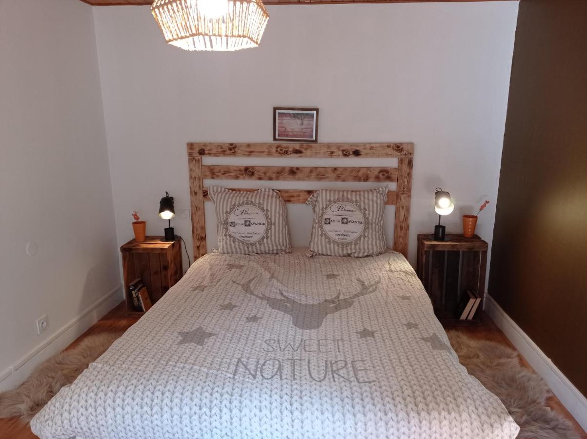 B&B Saint-Claude - Appartement cosy avec son charme ancien. - Bed and Breakfast Saint-Claude