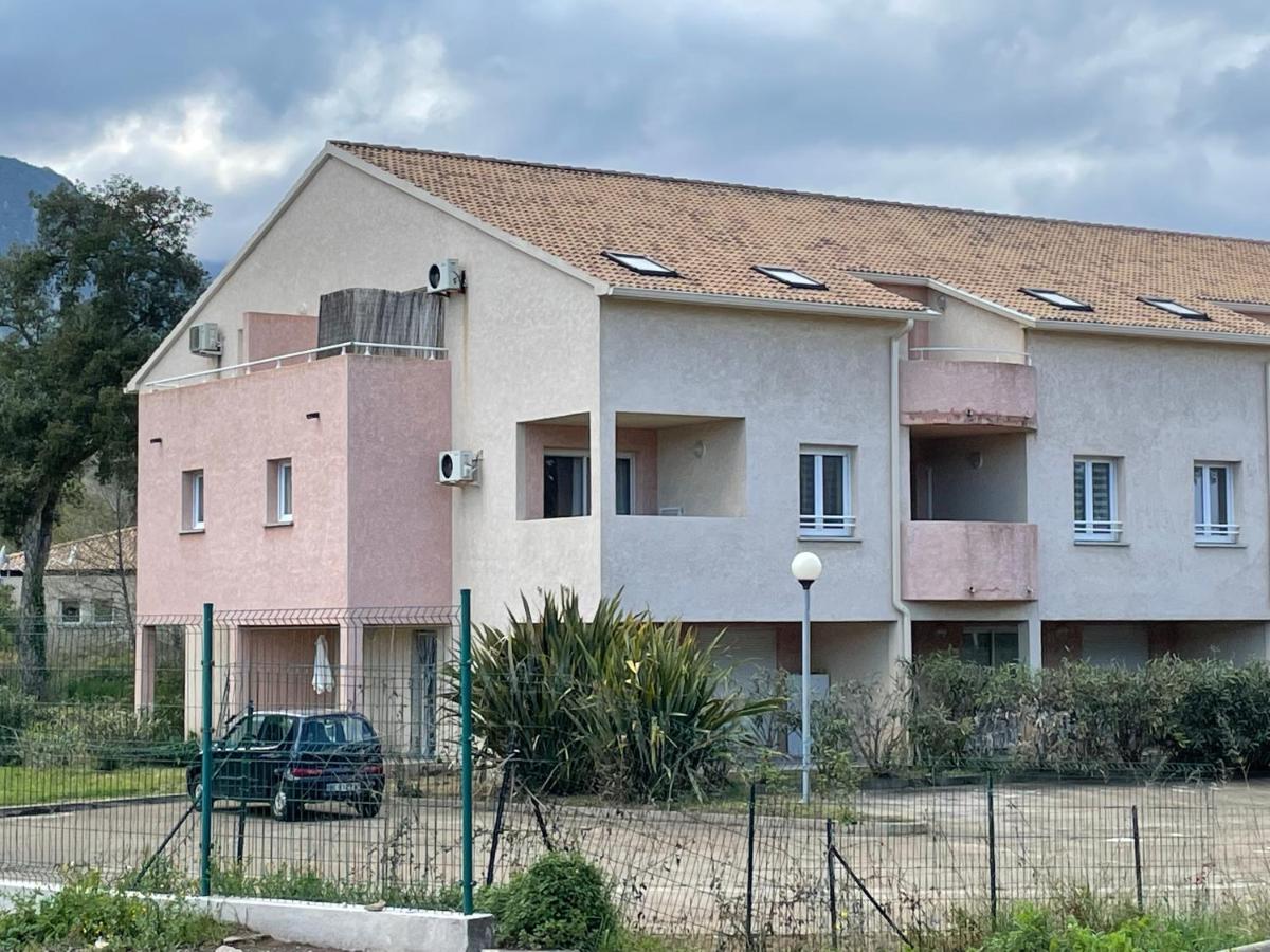 Appartement tout confort 2-4 pers 500 m de la plage avec piscine et wifi - Chambres d'hôtes Santa-Maria-Poggio