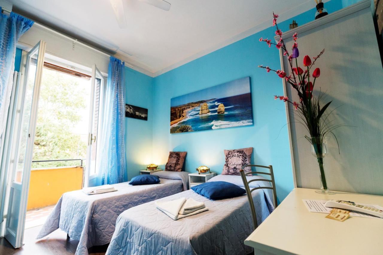 Double or Twin Room with Private Bathroom