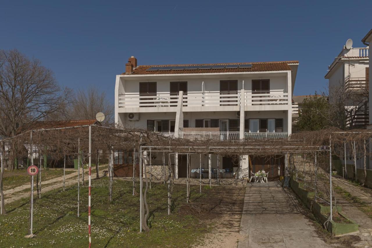 Apartments Starine Beach - B&B Pirovac