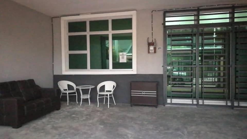B&B Kampung Dalong - Myra Anne Home2Stay Alor Gajah Melaka - Bed and Breakfast Kampung Dalong