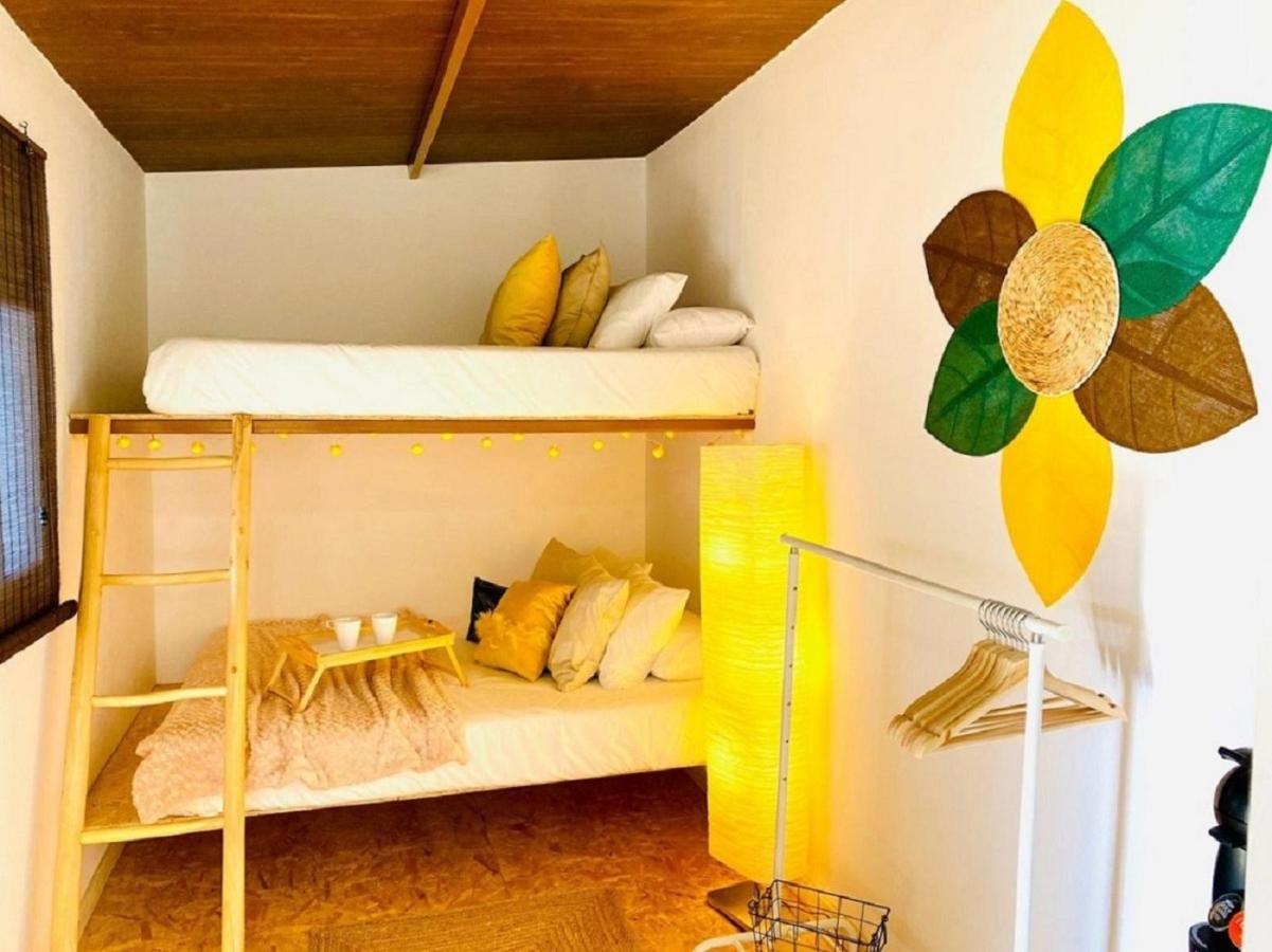 Habitación Cuádruple con baño privado y vistas al jardín