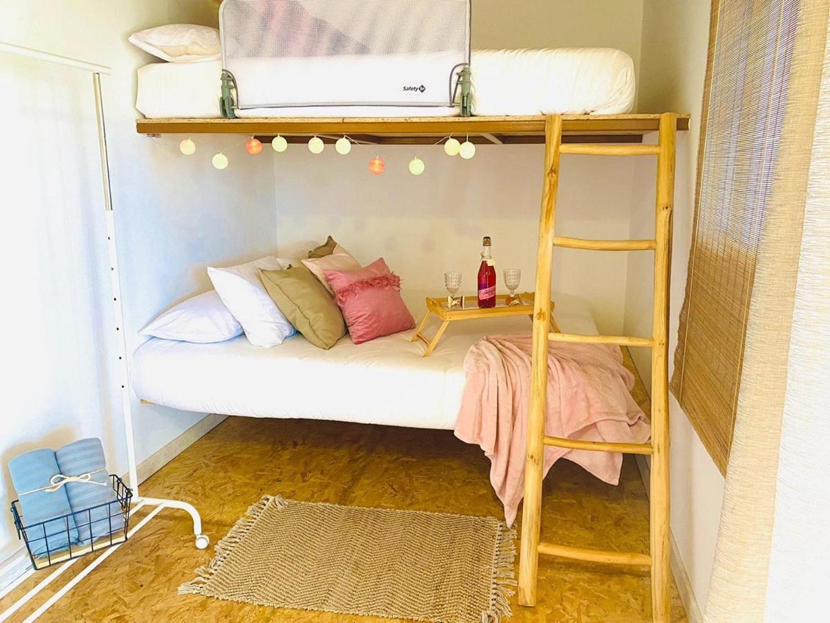 Habitación Cuádruple con baño privado y vistas al jardín