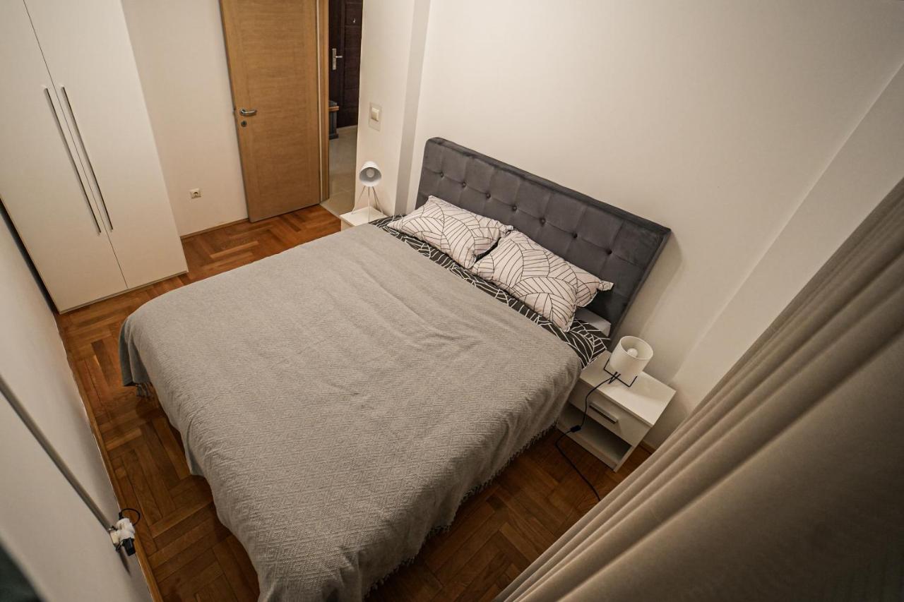 URBAN GREY APARTMAN - B&B Sremska Mitrovica