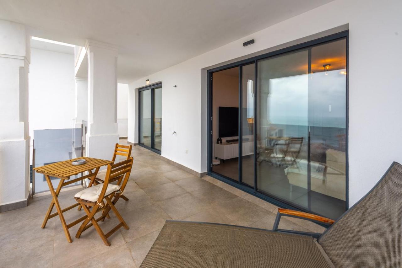 Luxurious apartment with sea views Blue Suites B2-103 - Bed and Breakfast Manilva