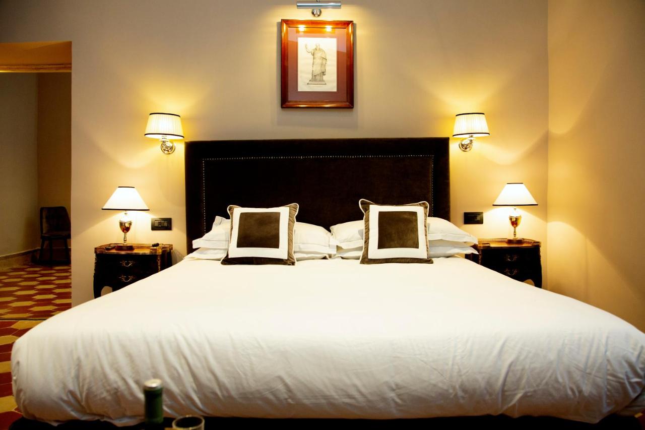 Queen Room with Spa Bath