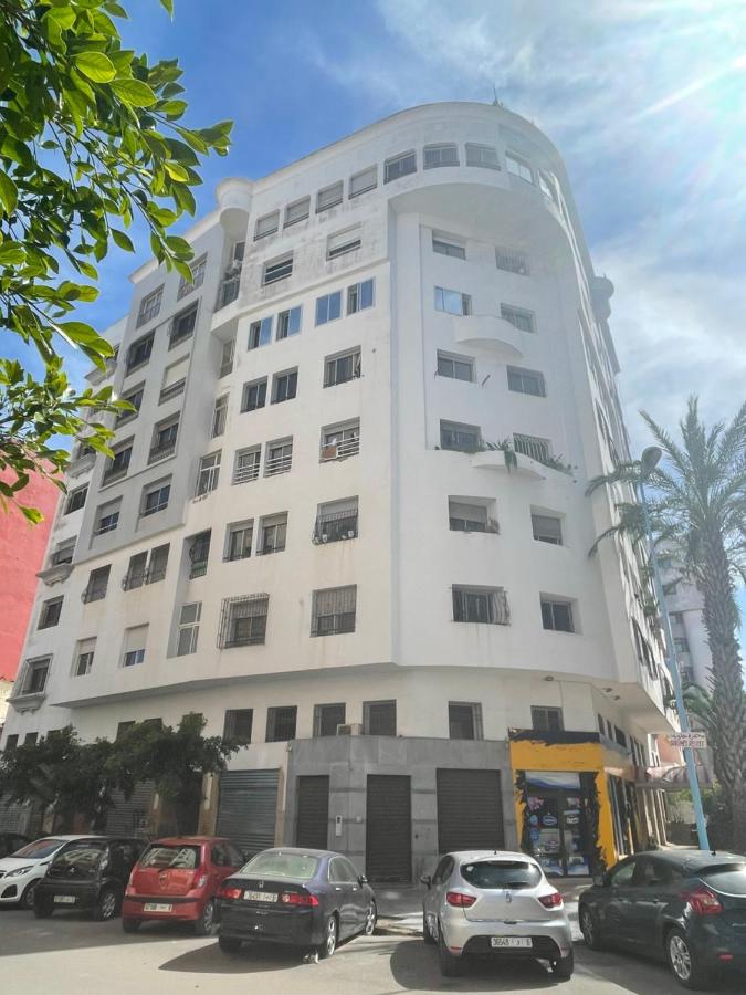 Bel appartement avec une belle vue sur la grande mosquée Hassan II et la mer - Ferienwohnung Casablanca