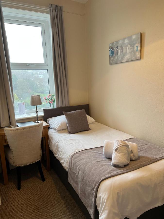 Economy Single Room