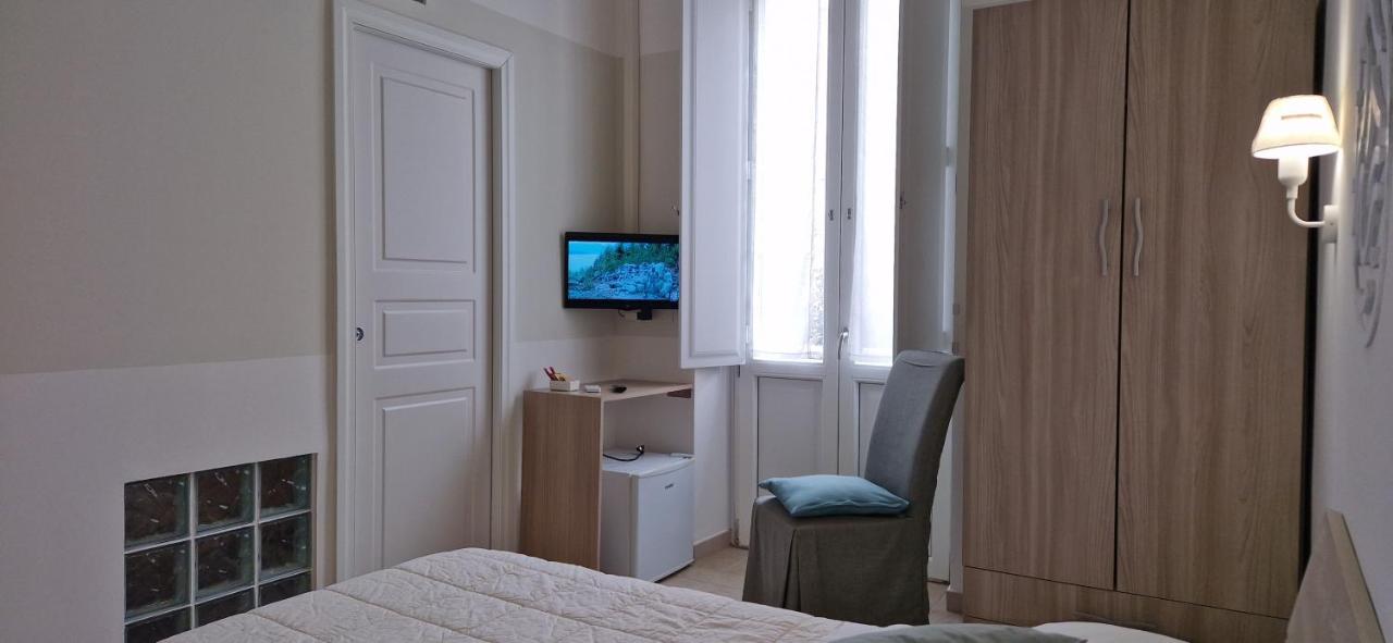 Camera Matrimoniale con Letto Supplementare