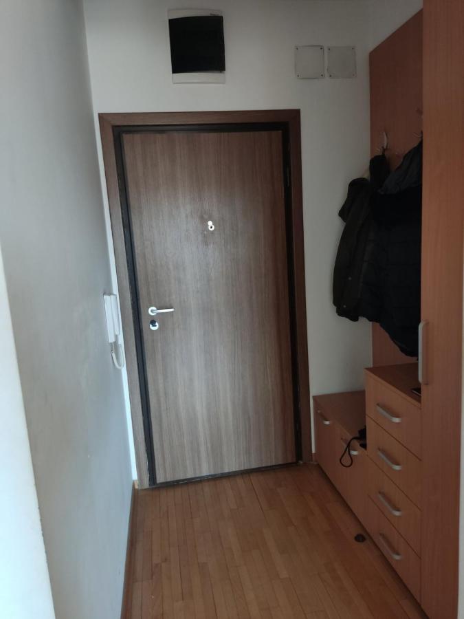 Trolla - B&B Banjica