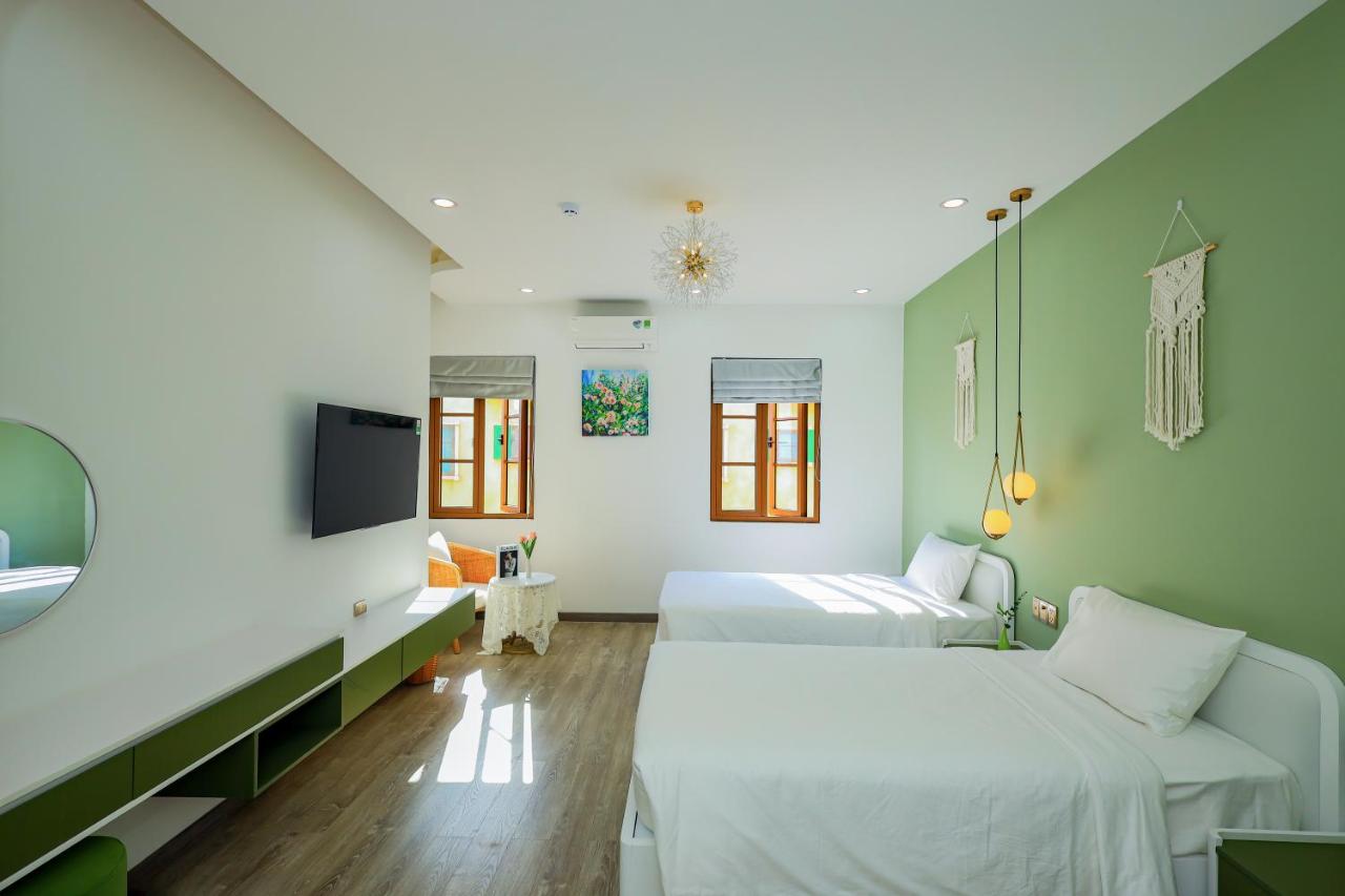 Twin Room with Private Bathroom
