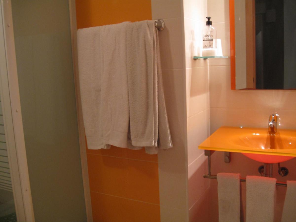 Camera Tripla Standard