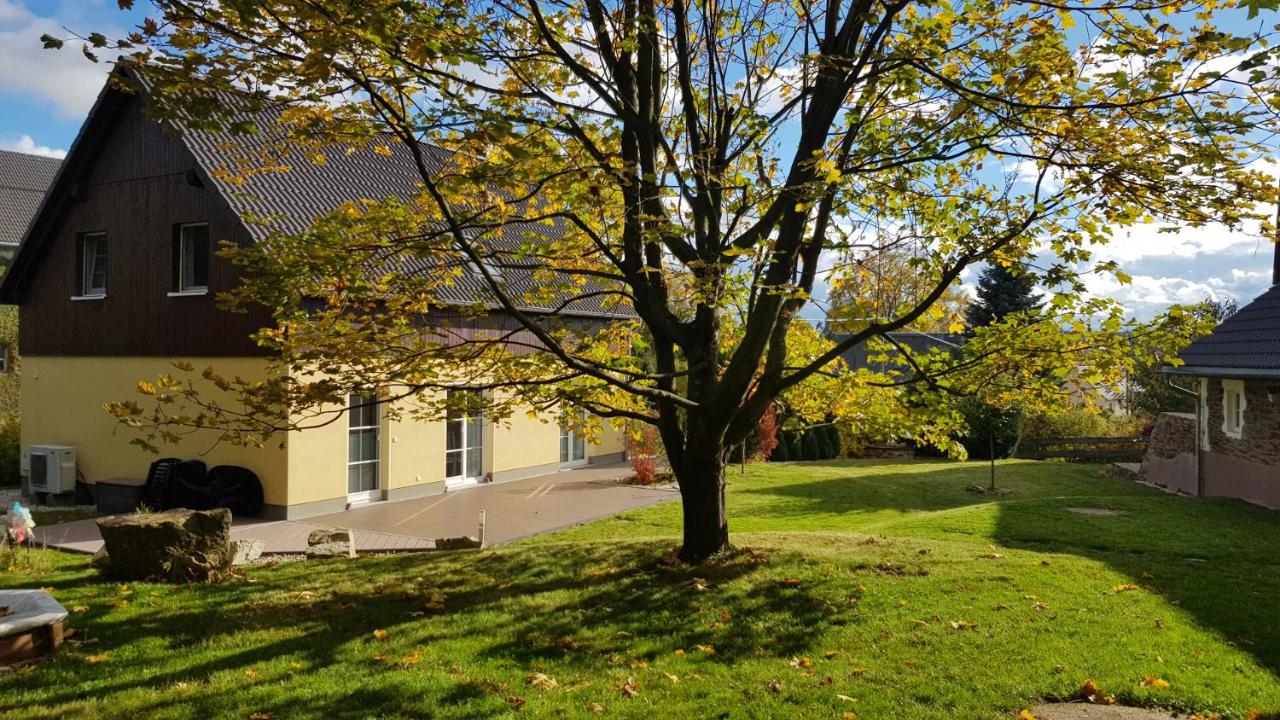 Countryside-Lovers - Ganzes Haus 100m² für euch allein mit Garten - Chambres d’hôtes Halsbrücke