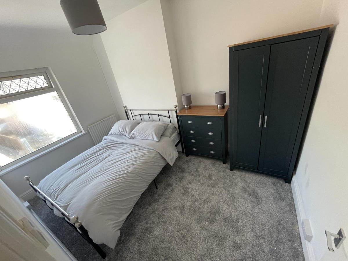 Cosy house on the edge of the Brecon Beacons - B&B