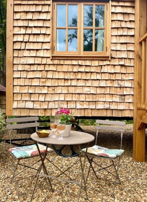 The Walnut Wagon in the heart of Mells. - B&B Frome