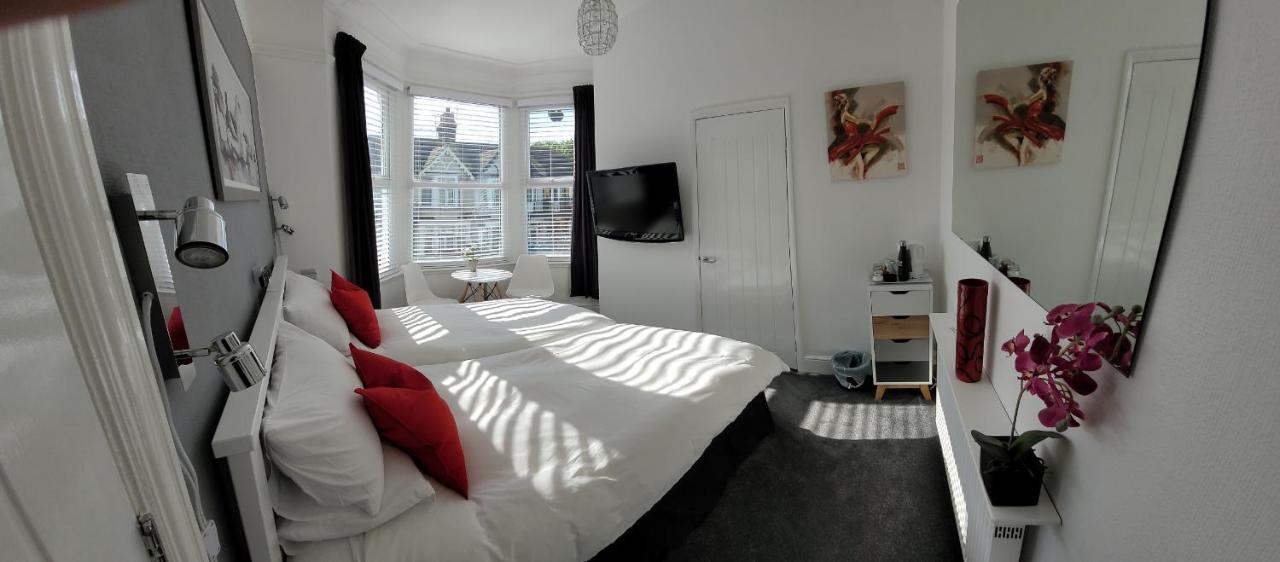B&B Southend-on-Sea - Edelweiss Guest House - Bed and Breakfast Southend-on-Sea
