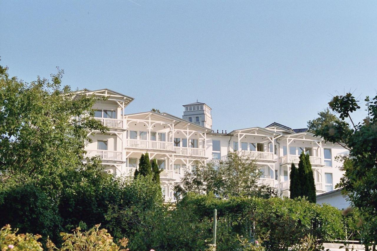 Haus Nordstrand Ferienwohnung 28 mit Sauna- und Schwimmbadnutzung im AHOI Sellin - Chambres d'hôtes Ostseebad Göhren
