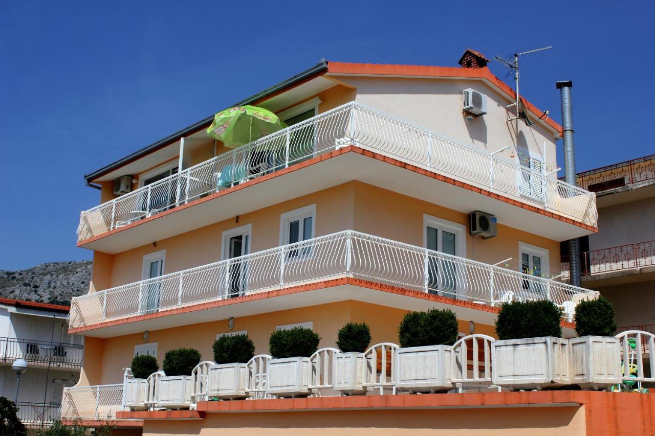 Apartments Rako M&I - B&B Podstrana