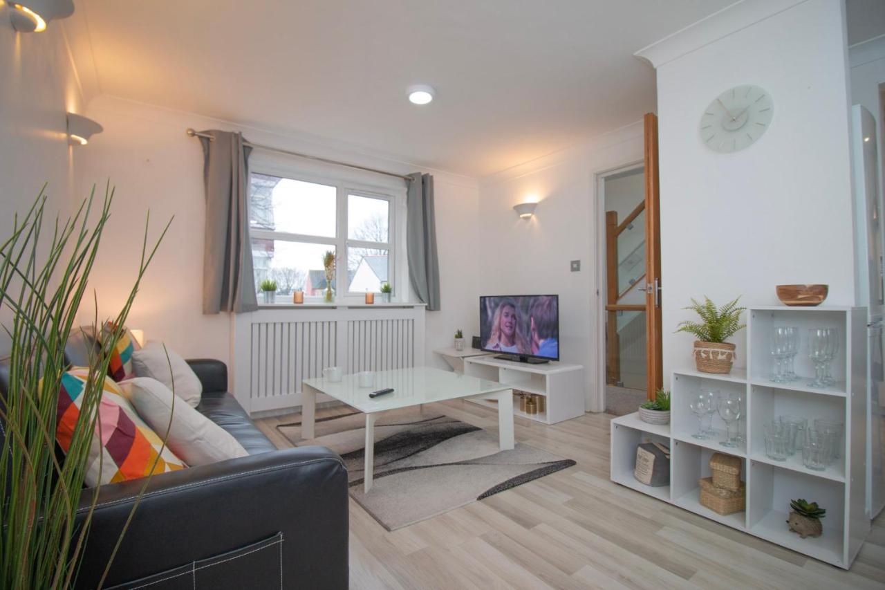 Sealock Mews by Property Promise - B&B Cardiff