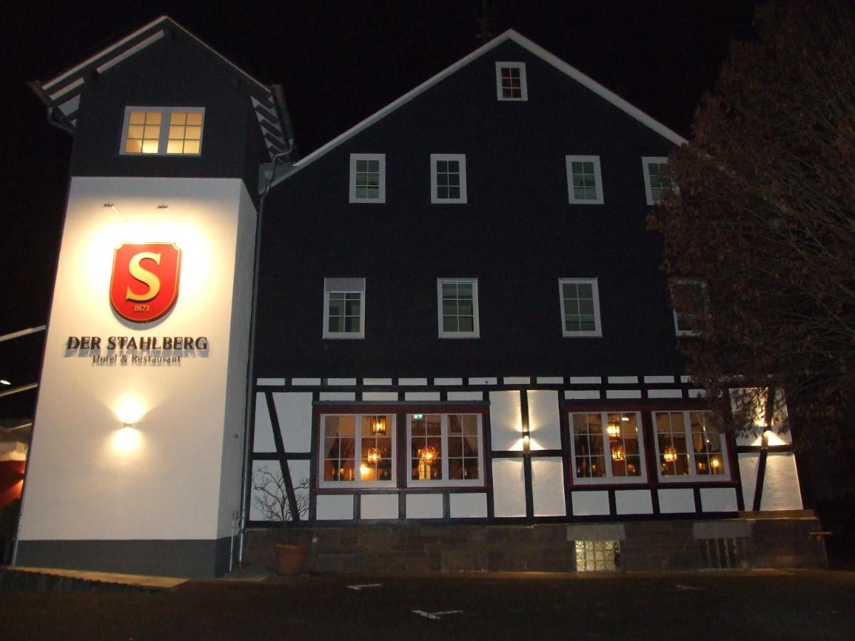 B&B Hilchenbach - Der Stahlberg Hotel & Restaurant - Bed and Breakfast Hilchenbach