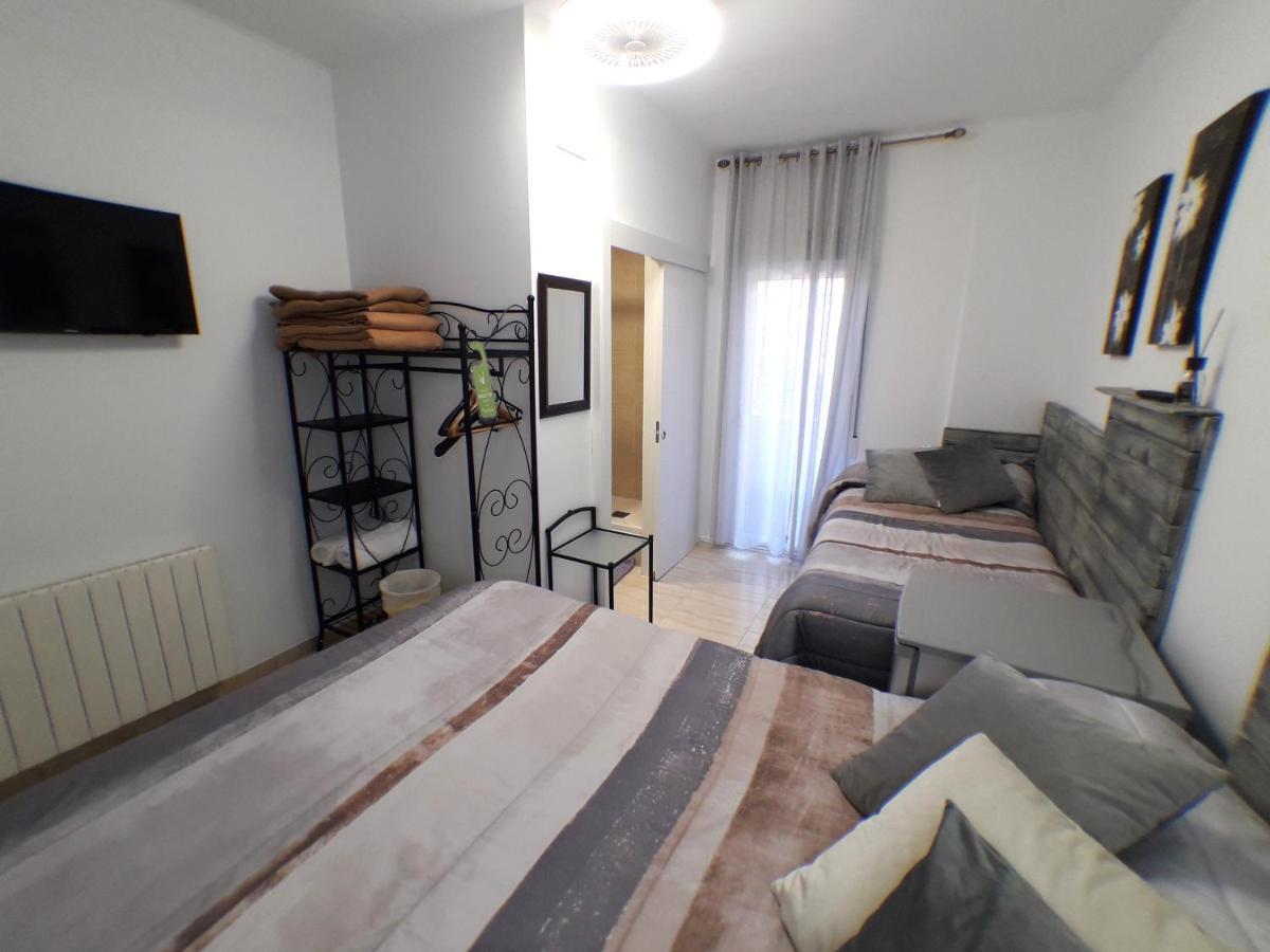 Dreibettzimmer mit eigenem Bad