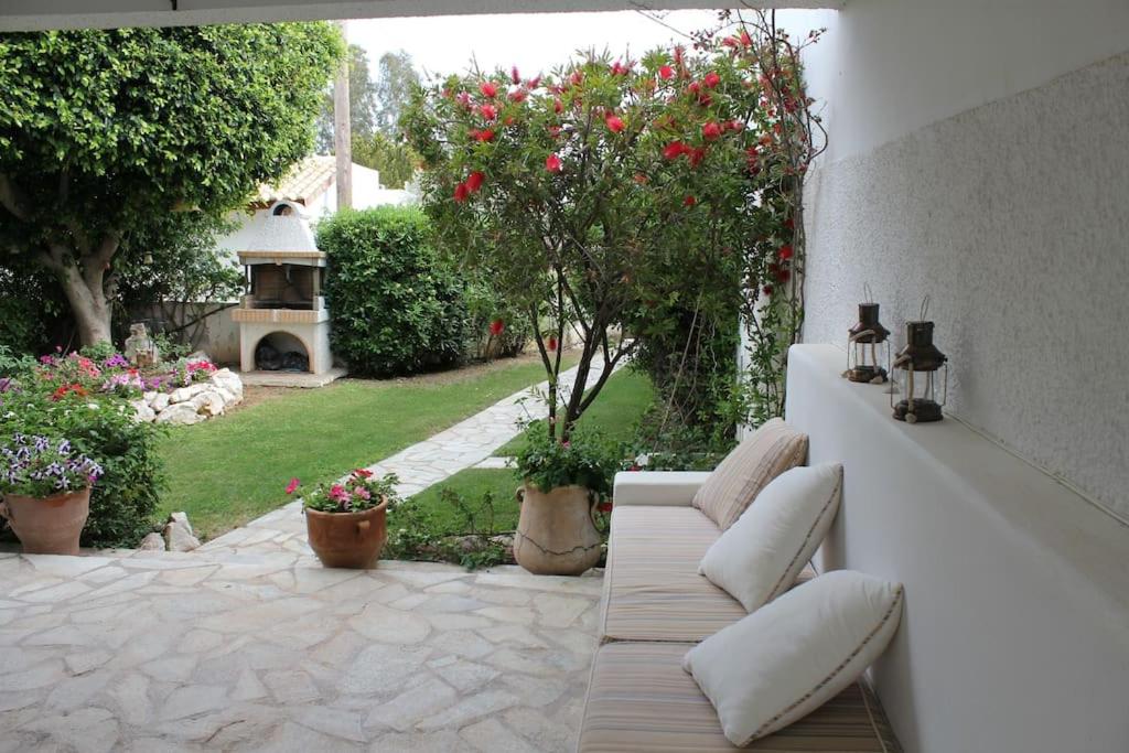 Lovely villa in the gorgeous Porto Hydra - B&B